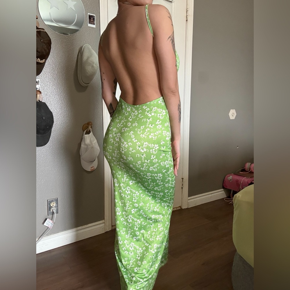 Backless maxi dress